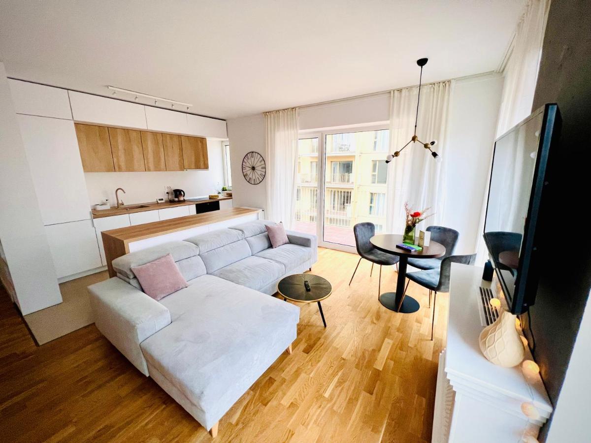 Exquisite - Two Bedroom Apartment Bucareste Exterior foto