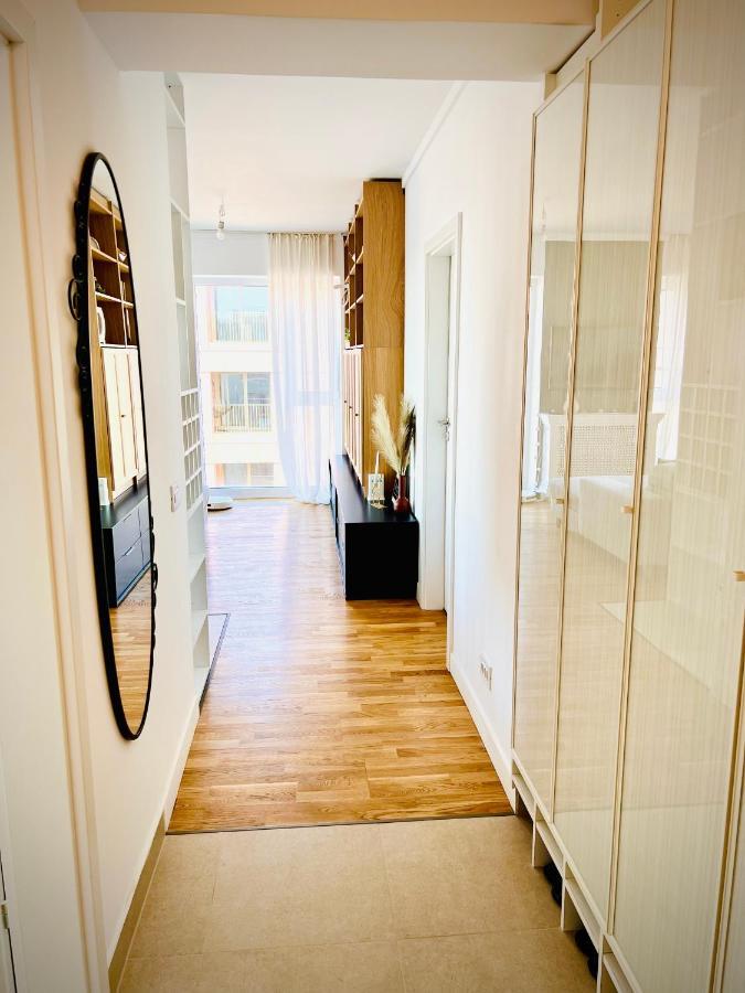 Exquisite - Two Bedroom Apartment Bucareste Exterior foto